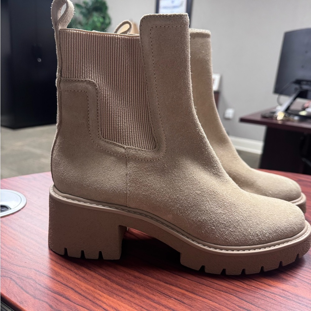 NWOT Chelsea & Violet Tan Suede Ankle Boots